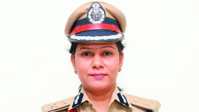 images (18) Kalpana Nayak IPS Biography